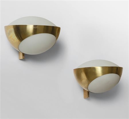 FONTANA ARTE Due lampade a parete "1963 A", circa 1960. Ottone spazzolato,...