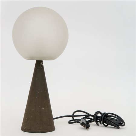 GIO PONTI Una lampada da tavolo "Bilia" (modello 2474) per FONTANA ARTE,...