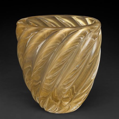 ARCHIMEDE SEGUSOUn vaso in vetro costolato ritorto con applicazioni in foglia...