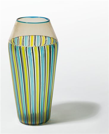 YOCHI OHIRA, DE MAJOUn vaso a canne e incalmo, 1990. Inciso "de Majo. Murano....