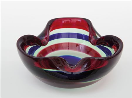 FULVIO BIANCONI, VENINIUna coppa a fasce di colore, circa 1955. Marcata...