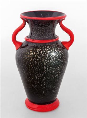 FRATELLI TOSOUn vaso in pasta vitrea nera con applicazioni in pasta vitrea...