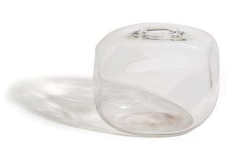 PAOLO TILCHE Un vaso in cristallo per BARBINI, Murano, anni "60. Cristallo...