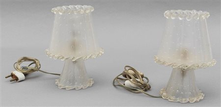 BAROVIER & TOSODue lampade da tavolo, anni '40. Vetro satinato con bolle...