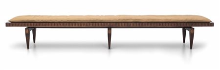 PIERLUIGI COLLI Una panca, circa 1955. Legno impiallacciato in mogano, tinto...