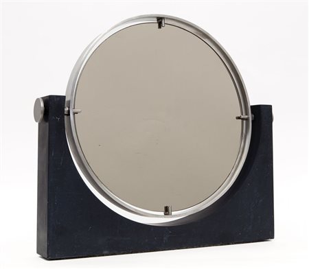 UNO SPECCHIO DA TAVOLO, anni "60. Ardesia, ottone nichelato opaco, cristallo...