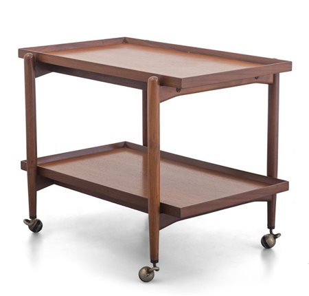 UN CARRELLO CON VASSOI SCORREVOLI, anni '60. Legno di palissandro, piani...