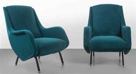 DUE POLTRONE, anni '60. Struttura in legno, gambe in ferro verniciato,...