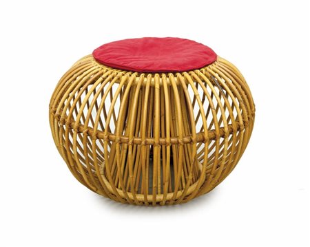 UN SEDILE IN VIMINI, anni "60. Manila, bambù, legature in canna d"India,...