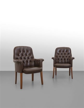 POLTRONA FRAU (Editore)Due poltroncine, anni '60Strutture e gambe in legno,...