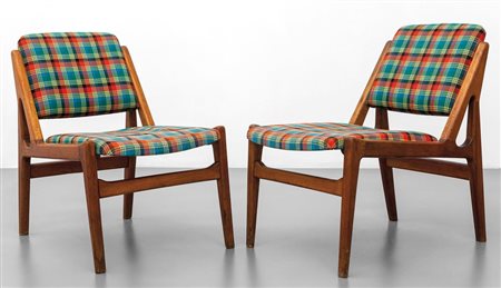 DUE POLTRONCINE, anni "60. Legno di ciliegio, sedile e schienale rivestiti...