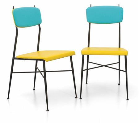 DUE SEDIE, anni '60.Ferro verniciato, vinilpelle.Altezza cm 85, larghezza 43,...