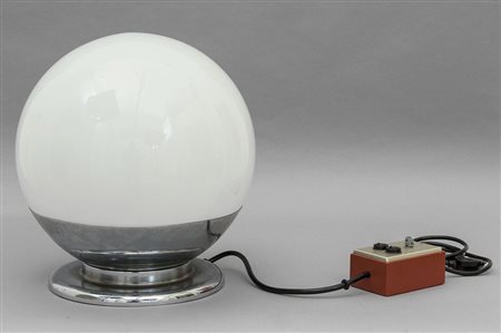 LUCI (Editore)una lampada da tavolo modello "428", circa 1970. Acciaio...