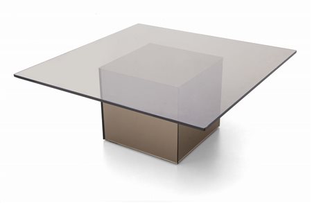 NANDA VIGO Un tavolino "Blok" per ACERBIS INTERNATIONAL, 1971. Cristallo...