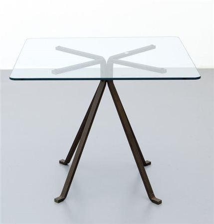 ENZO MARIUn tavolino "Cuginetto" per DRIADE, 1976. Quadrello di acciaio...