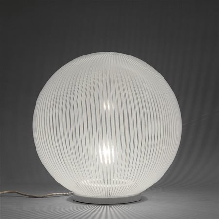 ORNELLA NOORDA Una lampada da tavolo per VENINI, 1984. Alluminio laccato,...