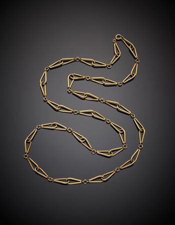 Lunga catena in oro giallo, g 43,43, lungh. cm 96 circa.Long yellow gold...