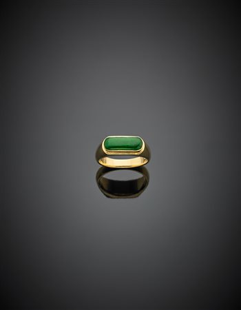 Anello in oro giallo con giadeite verde g 6,50 misura 14/54.Yellow gold green...
