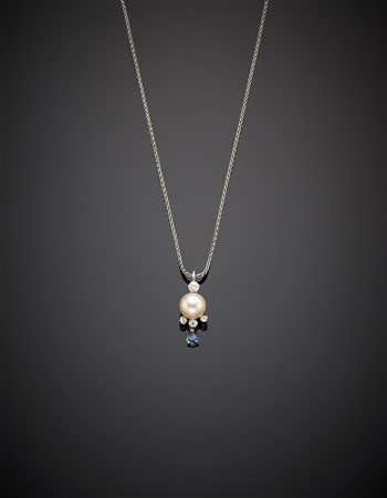 Catenina in oro bianco con pendente in diamanti, perla e zaffiro a goccia, g...