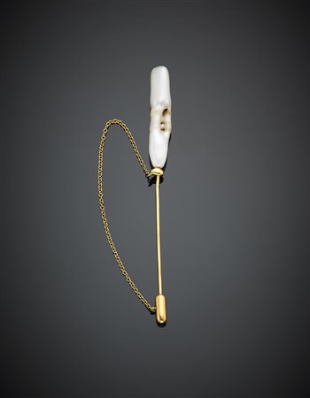 Spillone in oro giallo con diamante e grande perla irregolare, g 8,10, lungh....