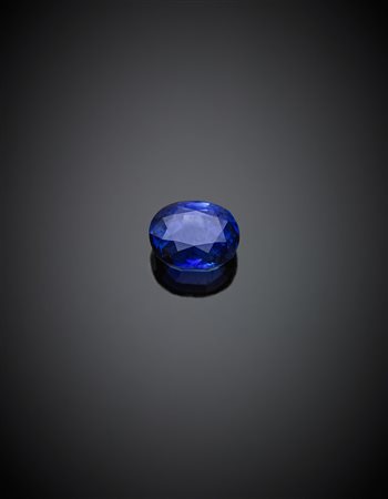 Zaffiro ovale di ct. 3,21 taglio composito,.Oval composite cut ct. 3.21...