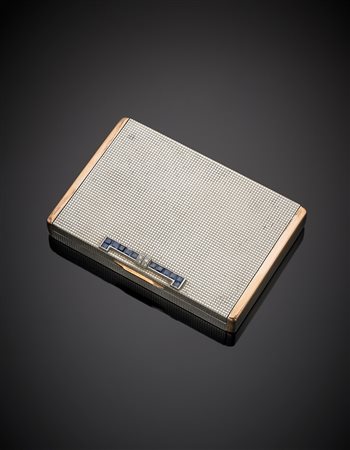 Mini beauty in oro rosa e argento con zaffiri carrè e diamanti rotondi sulla...