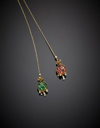 Saliscendi in oro giallo con quarzo rosa e smeraldo a sasso, rifinito piccole...