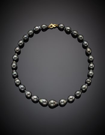 Collana a scalare in perle Tahiti grigio nere ovoidali da mm 10,11 a mm 13,33...