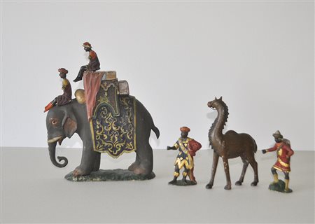 - Krippenfiguren (Elefant, 4 Figuren, Dromedar), Tirol um 1800;Holz gefasst,...