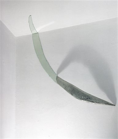 Eduard Habicher Continuabile I, 1993;Stahl und Glas, 130 x 100 x 40 cm Lit.:...
