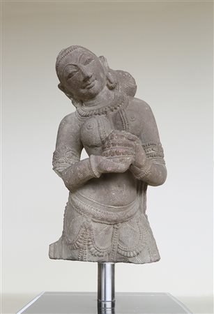 - Tanzende Yakshi, Zentralindien, vermutlich Kajuraho, 11. Jh.;Grauer...