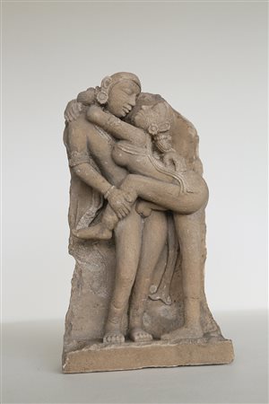 - Kamasutra, Khajuraho/Zentralindien, vermutlich 11./12. Jh.;Brauner...