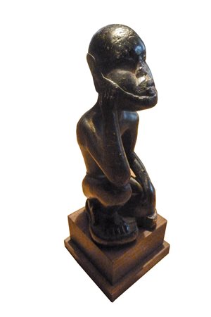 Statue eines Denkers, Kongo/Vili, wahrscheinlich Ende 19 Jh./Anfang 20....