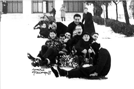 MARIO GIACOMELLI (1925 - 2000) Io non ho mani che mi accarezzino il volto,...