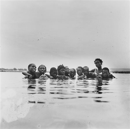 MALICK SIDIBE' (1936 - 2016) Pendant les grandes chaleurs, 1974 Stampa...