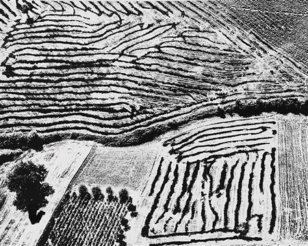MARIO GIACOMELLI (1925 - 2000) Motivo astratto nel terreno di Simone,...