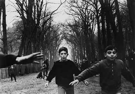 MARC RIBOUD (1923 - 2016) Enfants, anni 1950 Stampa vintage alla gelatina...
