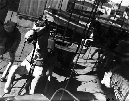 FLORENCE HENRI (1893 - 1982) Carrousel, 1928 Stampa successiva alla gelatina...