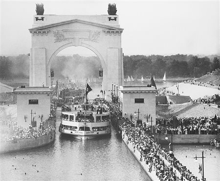 JEWGENI CHALDEJ (1917 - 1997) Festa per l'apertura del canale Volga - Don,...