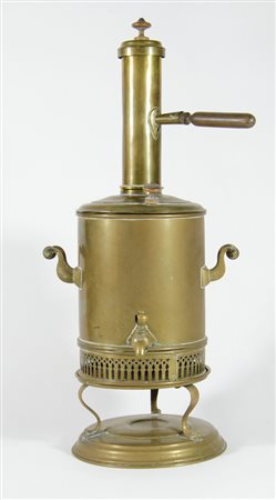 Grande samovar in ottone. H. tot cm. 54.