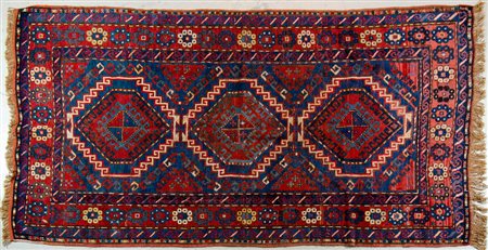Tappeto Karabagh, cm. 129x217.