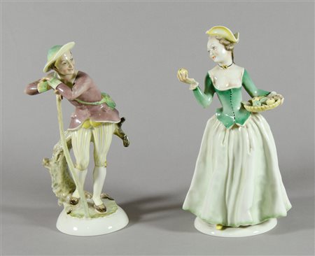 Hutschenreuter: lotto di 2 statuine in porcellana policroma. H. max cm. 25.