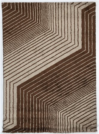 MANIFATTURA ITALIANA Tappeto in lana anni 70°. -. Cm 240,00 x 170,00.