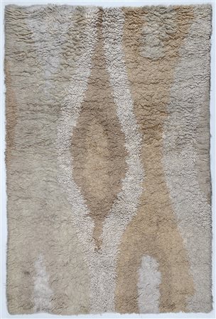 MANIFATTURA ITALIANA Tappeto in lana anni 70°. -. Cm 270,00 x 180,00.