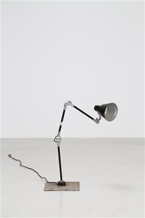 MANIFATTURA ITALIANA Lampada industriale, anni 50. -. Cm 55,00 x 100,00 x 30,00.