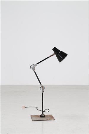 MANIFATTURA ITALIANA Lampada industriale, anni 50. -. Cm 55,00 x 100,00 x 30,00.