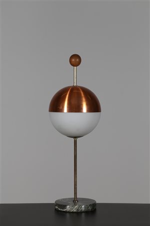 MANIFATTURA ITALIANA Lampada in metallo ottone e legno, con base in marmo e...