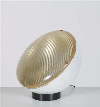 MANIFATTURA ITALIANA Lampada Faro da tavolo, anni 60 . -. Cm 32,00 x 30,00 x...