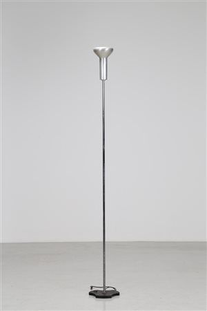 SARFATTI GINO (1912 - 1985) Lampada da terra in metallo cromato e alluminio,...