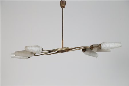 MANIFATTURA ITALIANA Lampadario sei lumi in ottone e vetro, anni 50. -. Cm...